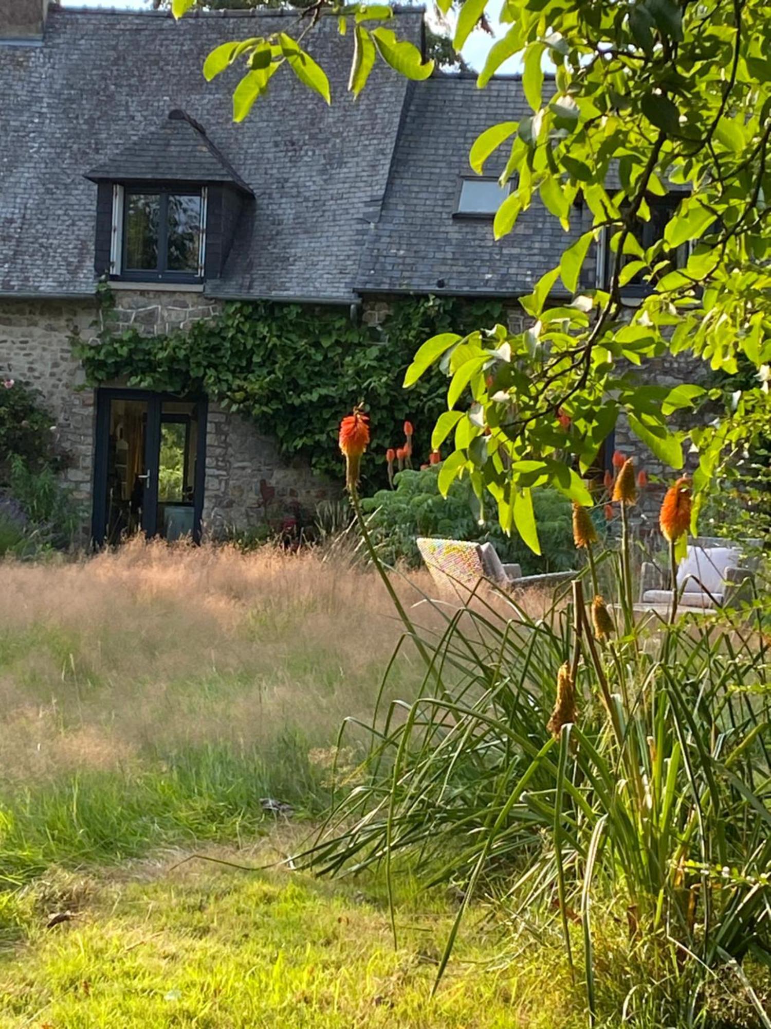 L'Hotie De Broceliande, Au Coeur Des Sites Naturels Et Legendaires Paimpont Exteriör bild