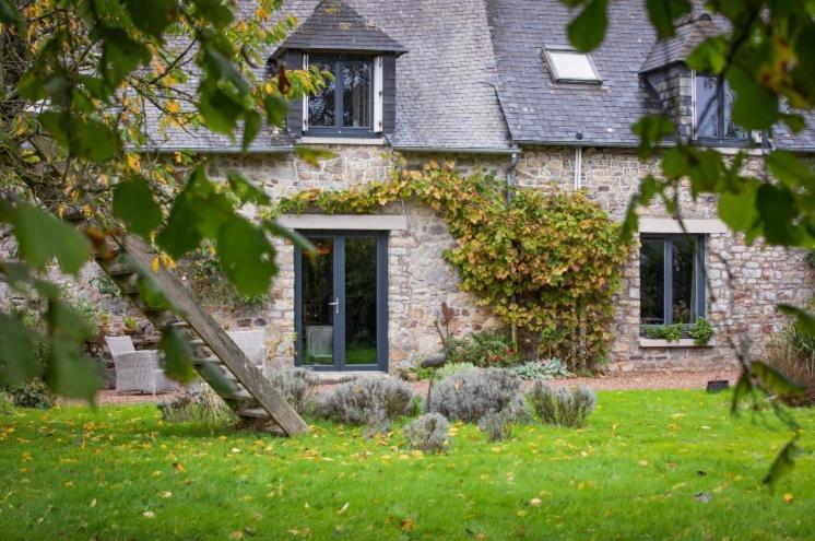 L'Hotie De Broceliande, Au Coeur Des Sites Naturels Et Legendaires Paimpont Exteriör bild