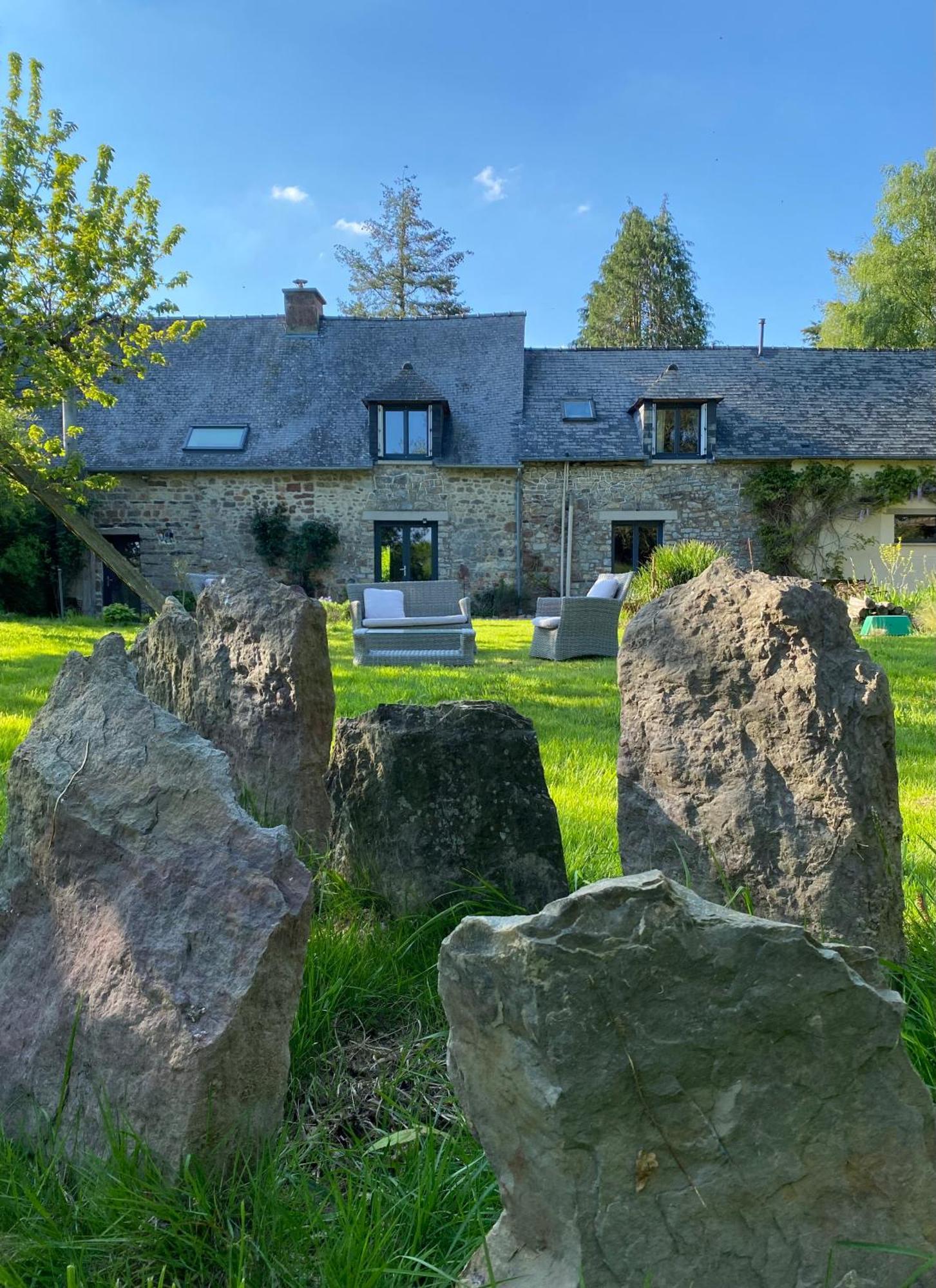 L'Hotie De Broceliande, Au Coeur Des Sites Naturels Et Legendaires Paimpont Exteriör bild